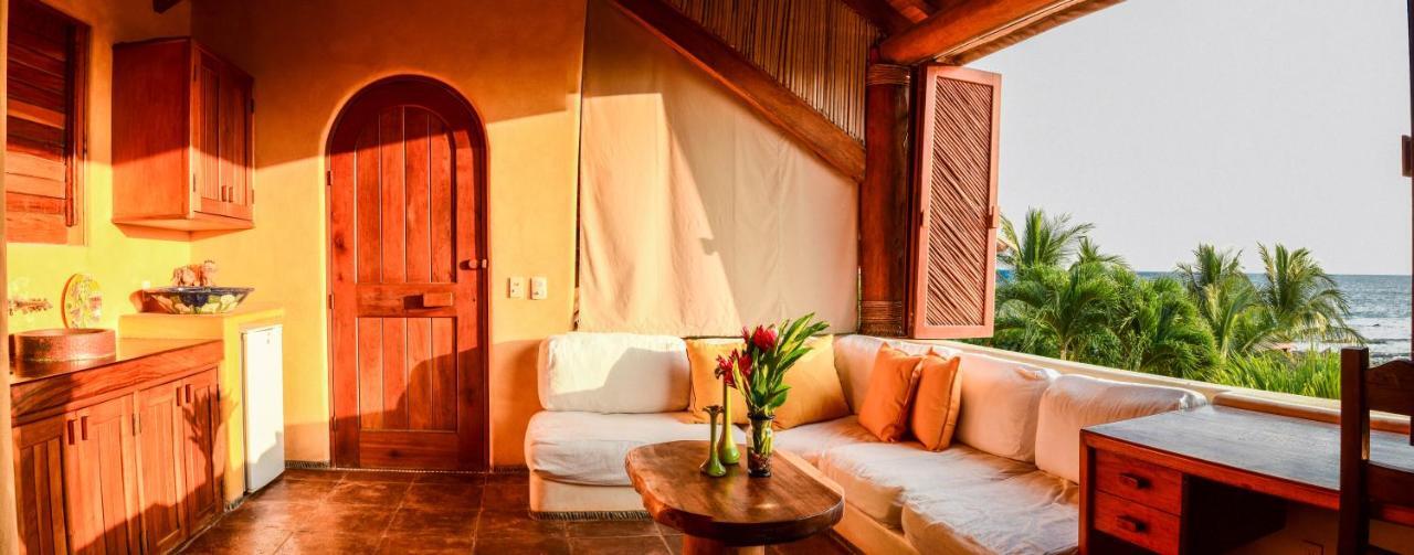 Casa Las Piedras Bed & Breakfast Troncones Exterior photo