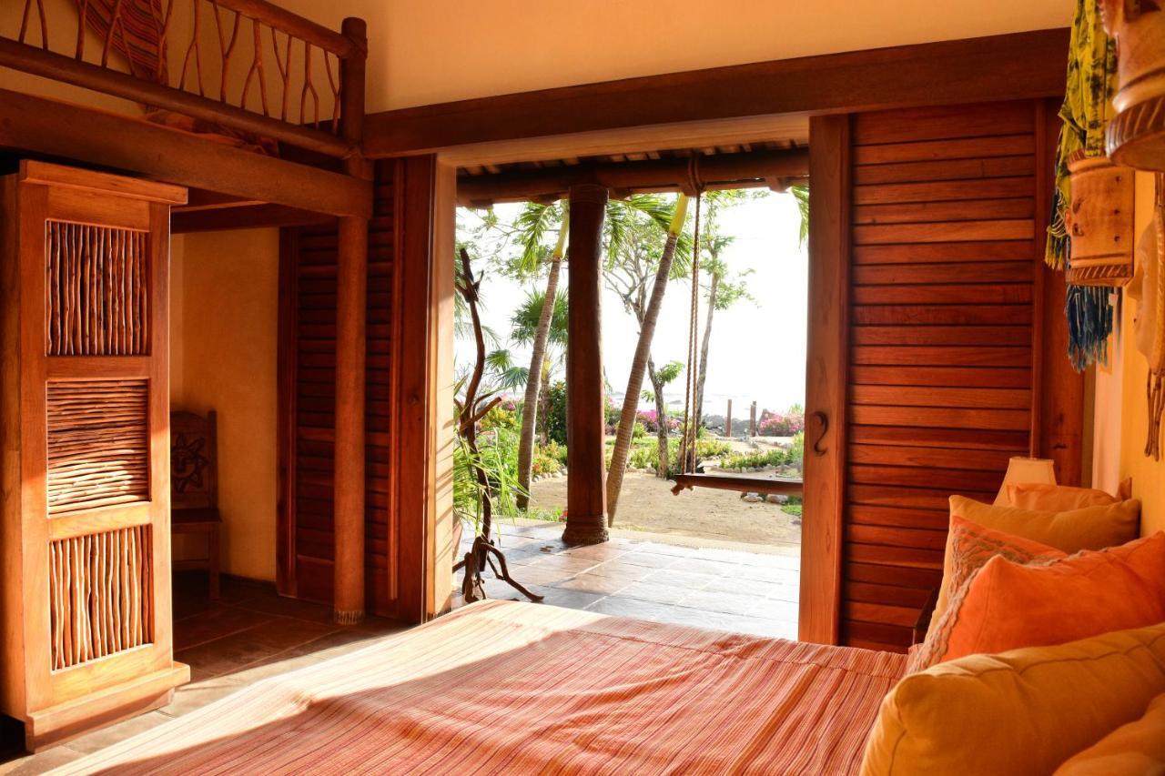 Casa Las Piedras Bed & Breakfast Troncones Exterior photo