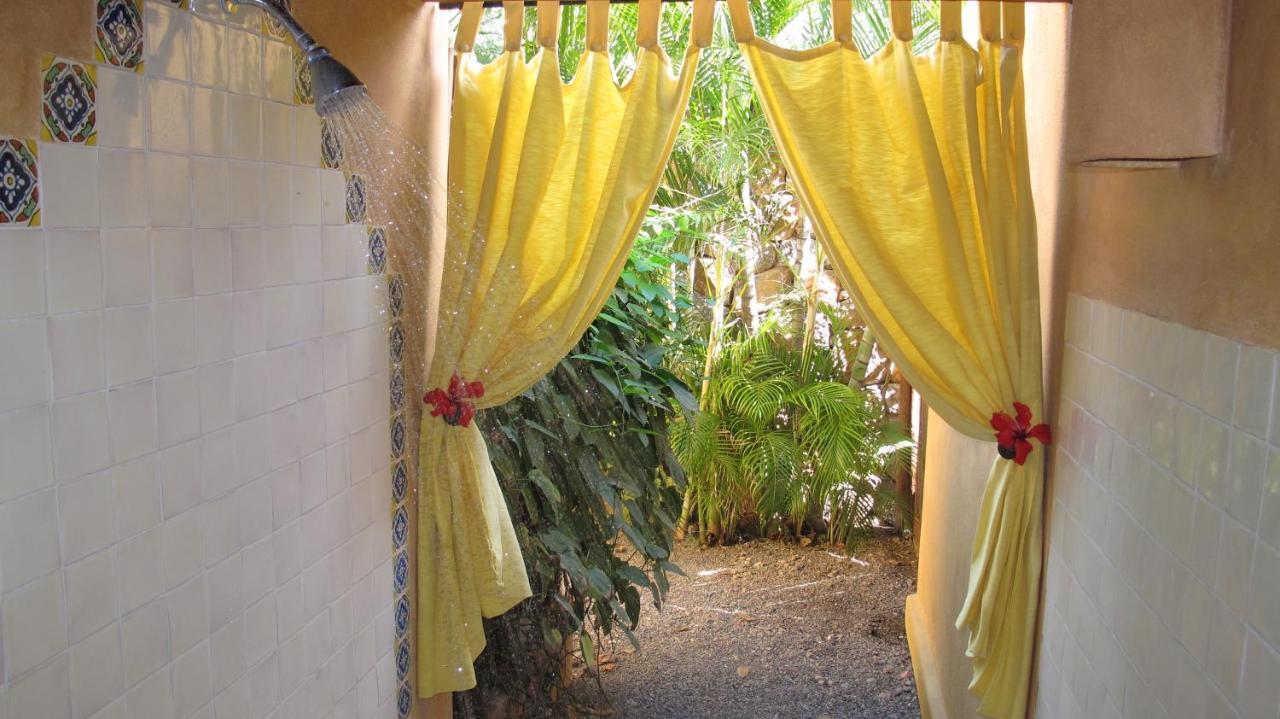 Casa Las Piedras Bed & Breakfast Troncones Exterior photo